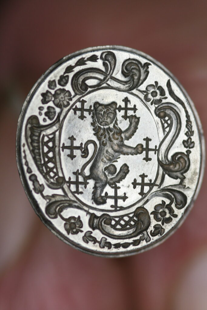 Fob seal