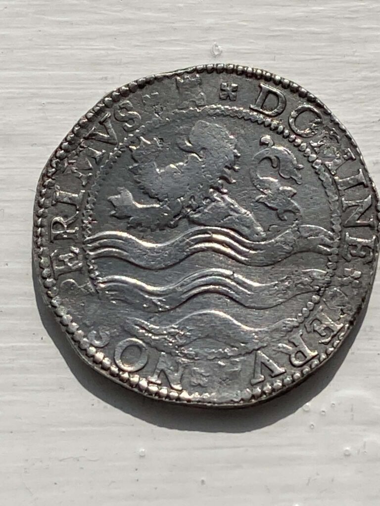 1598 Dutch silver Daalder (dollar) roughly the same size as a Cartwheel tuppence!