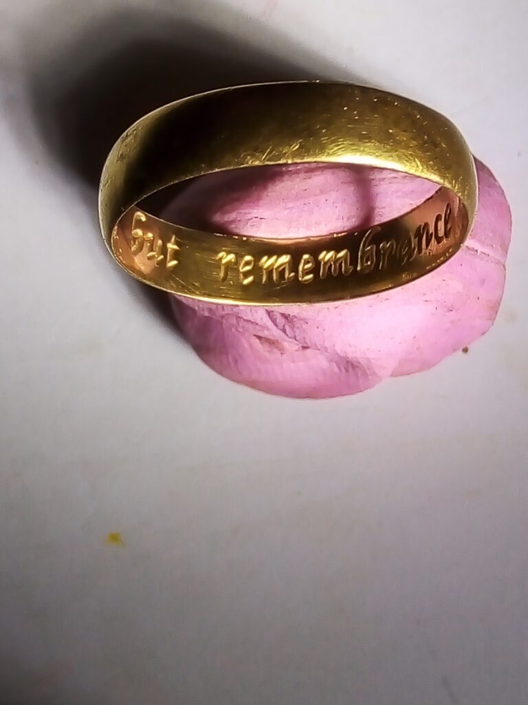 17th century gold posey ring with inscription