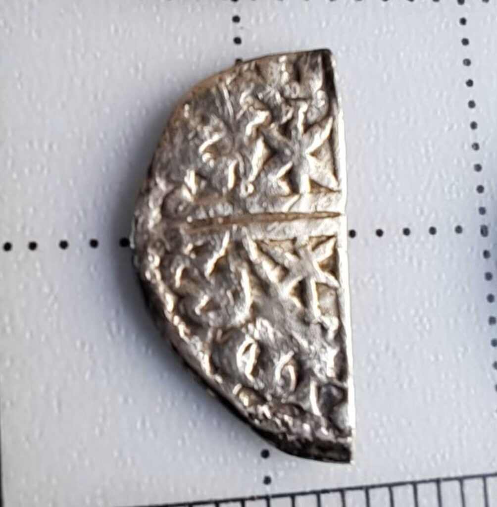 Half cut Scottish Alexander III (1250-1280)